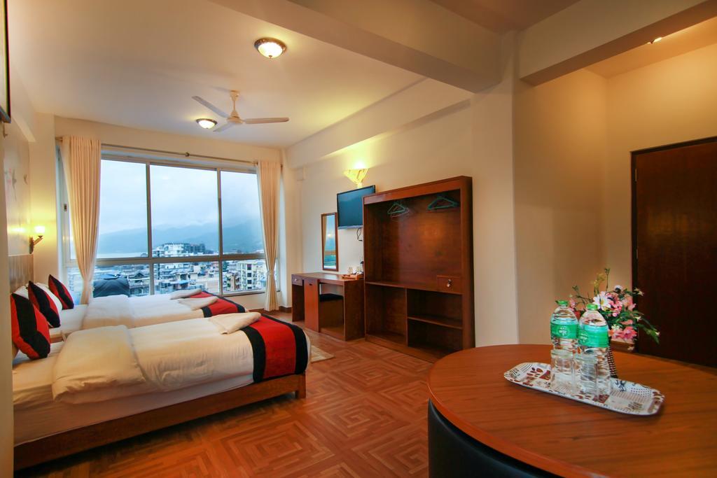 Hotel City Inn - Mountain View Покхара Экстерьер фото