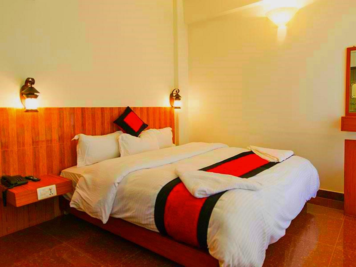 Hotel City Inn - Mountain View Покхара Экстерьер фото