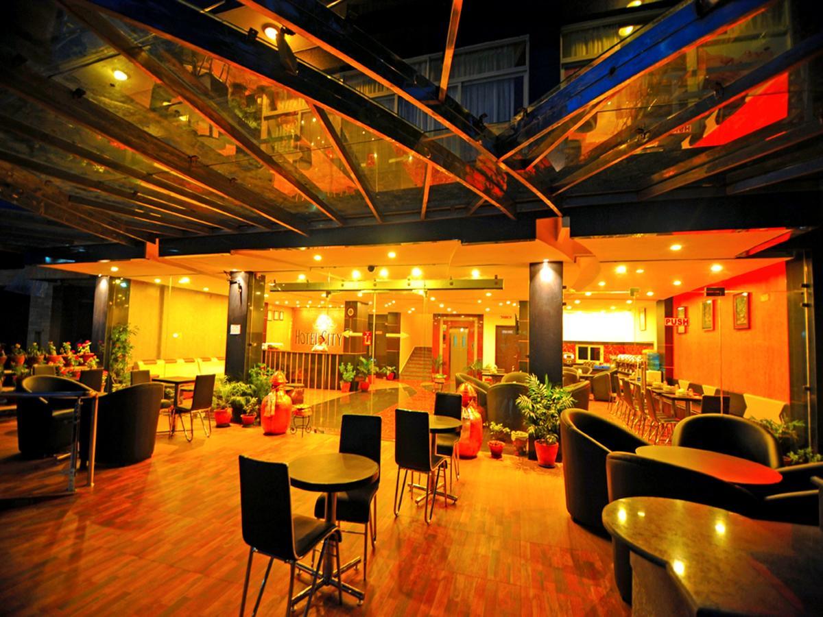 Hotel City Inn - Mountain View Покхара Экстерьер фото